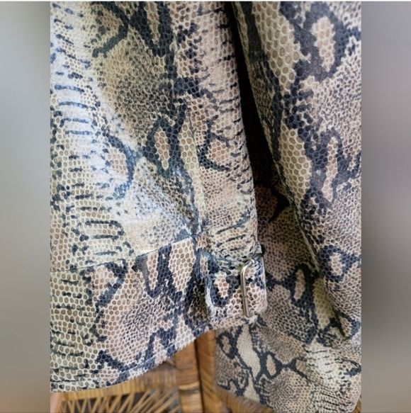 Rogue Snakeskin Pattern Leather Jacket_Large - Picture 10 of 10